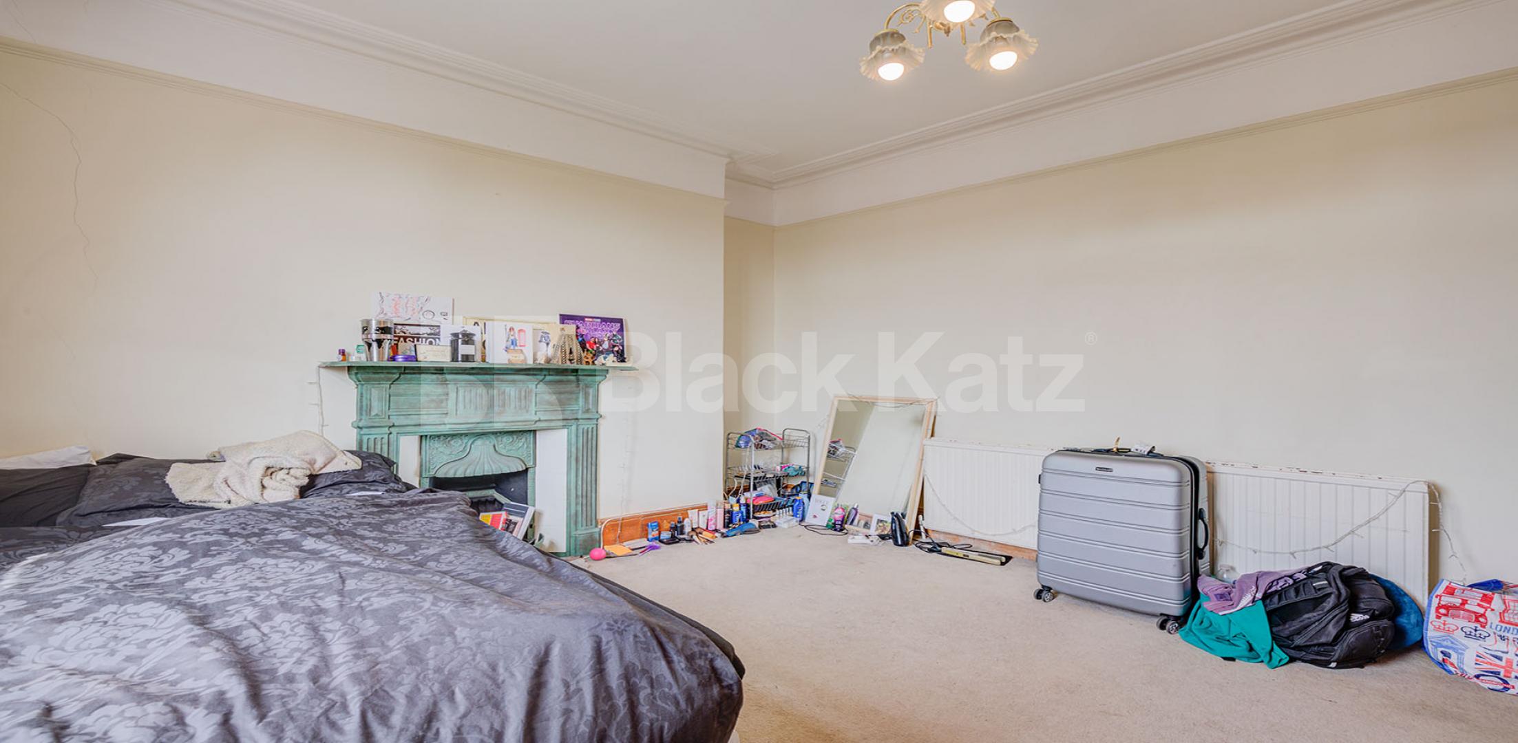 Fantastic two bed set within a private mansion block in Maida Vale  Widley Road, MAIDA VALE